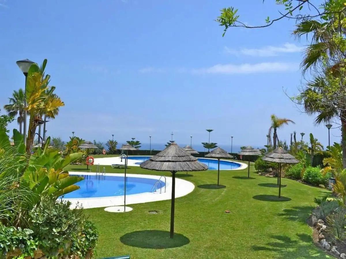 Beachfront Complex El Coloso Views,Pools,Parking Benalmadena Costa Kültér fotó
